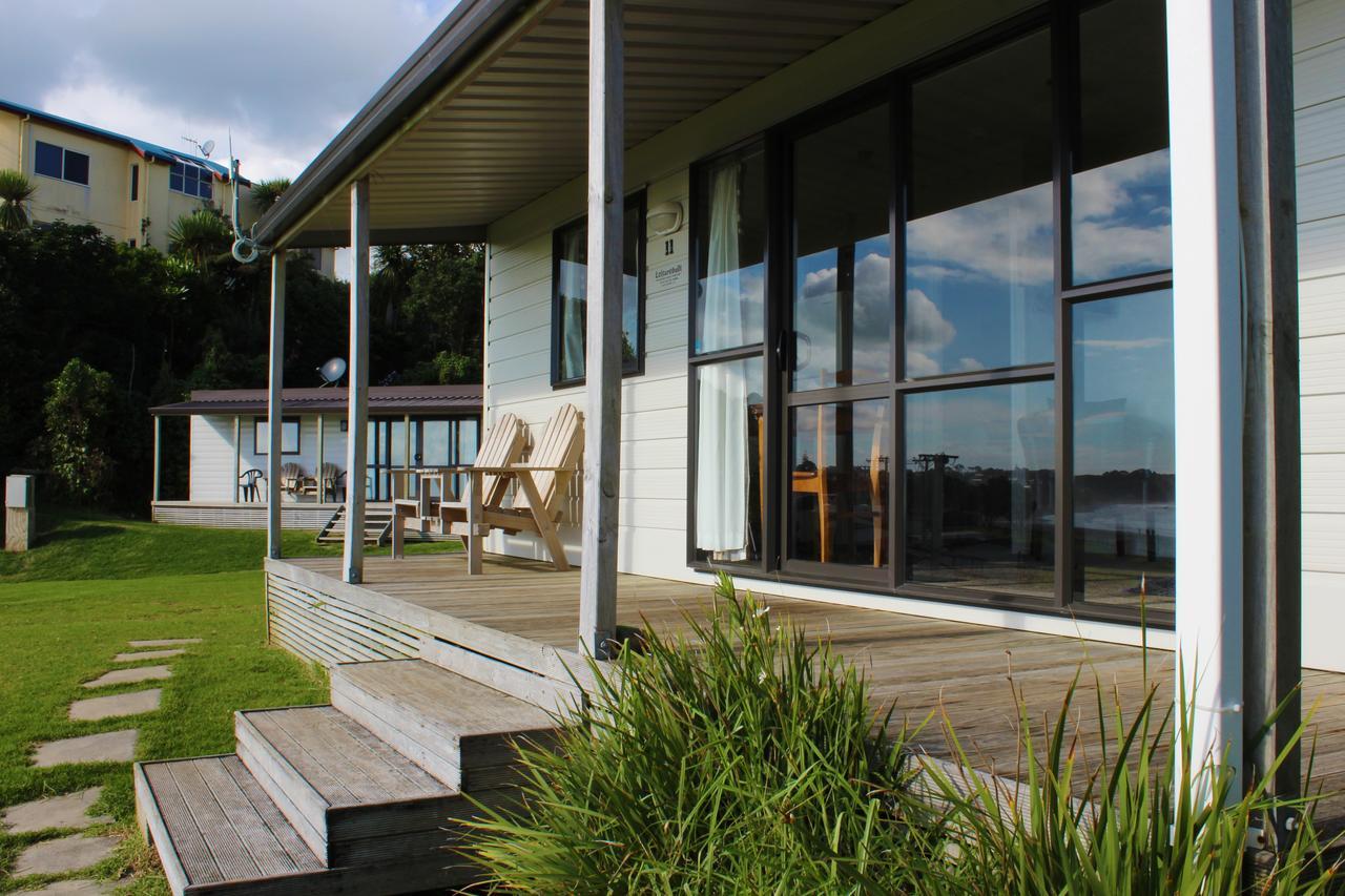 Oakura Beach Holiday Park Exteriör bild