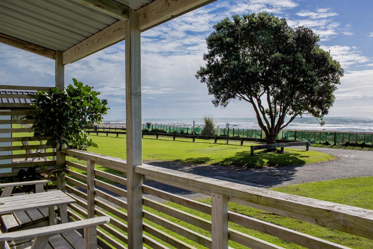 Oakura Beach Holiday Park Exteriör bild